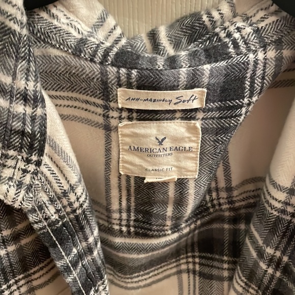 Black, white, gray flannel - Picture 2 of 2